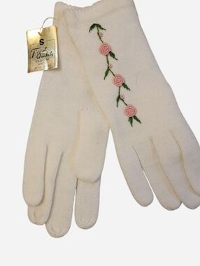 Hawaii's Finest Cream Knit Gloves with Pink Rose Embroidery